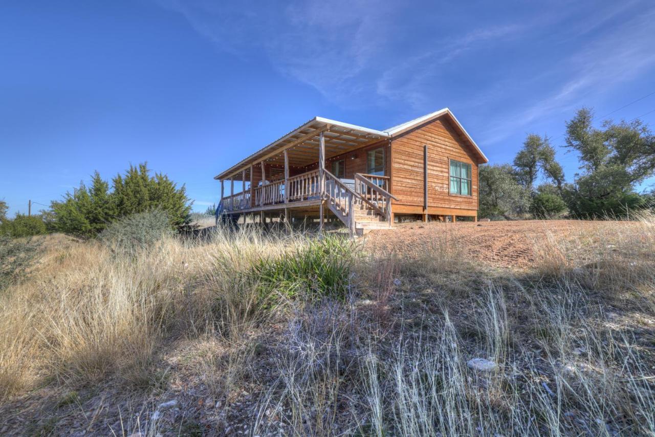 Rocky Ridge Cedar Cabin With Hot Tub & Amazing Views Villa Crabapple Exterior photo